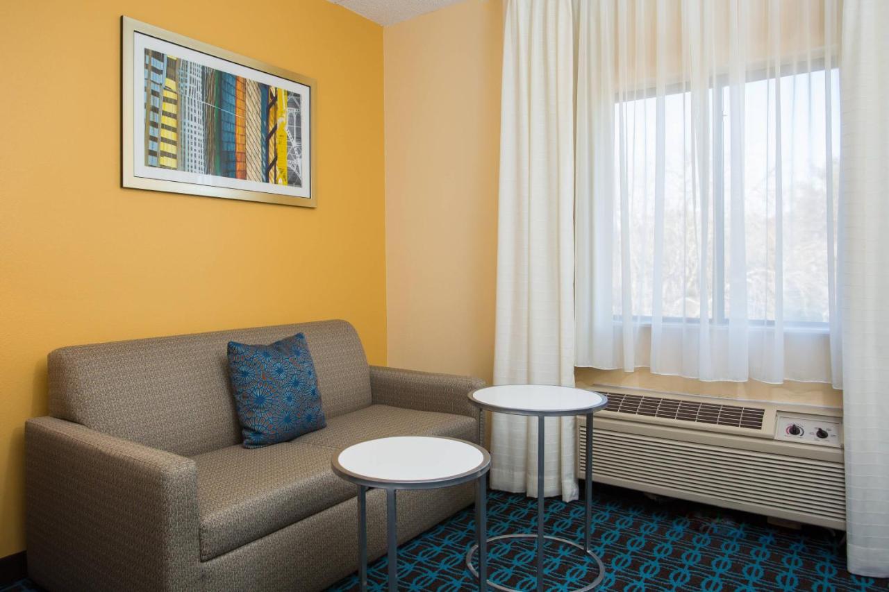 | Fairfield by Marriott Inn & Suites Raynham Middleborough/Plymouth
