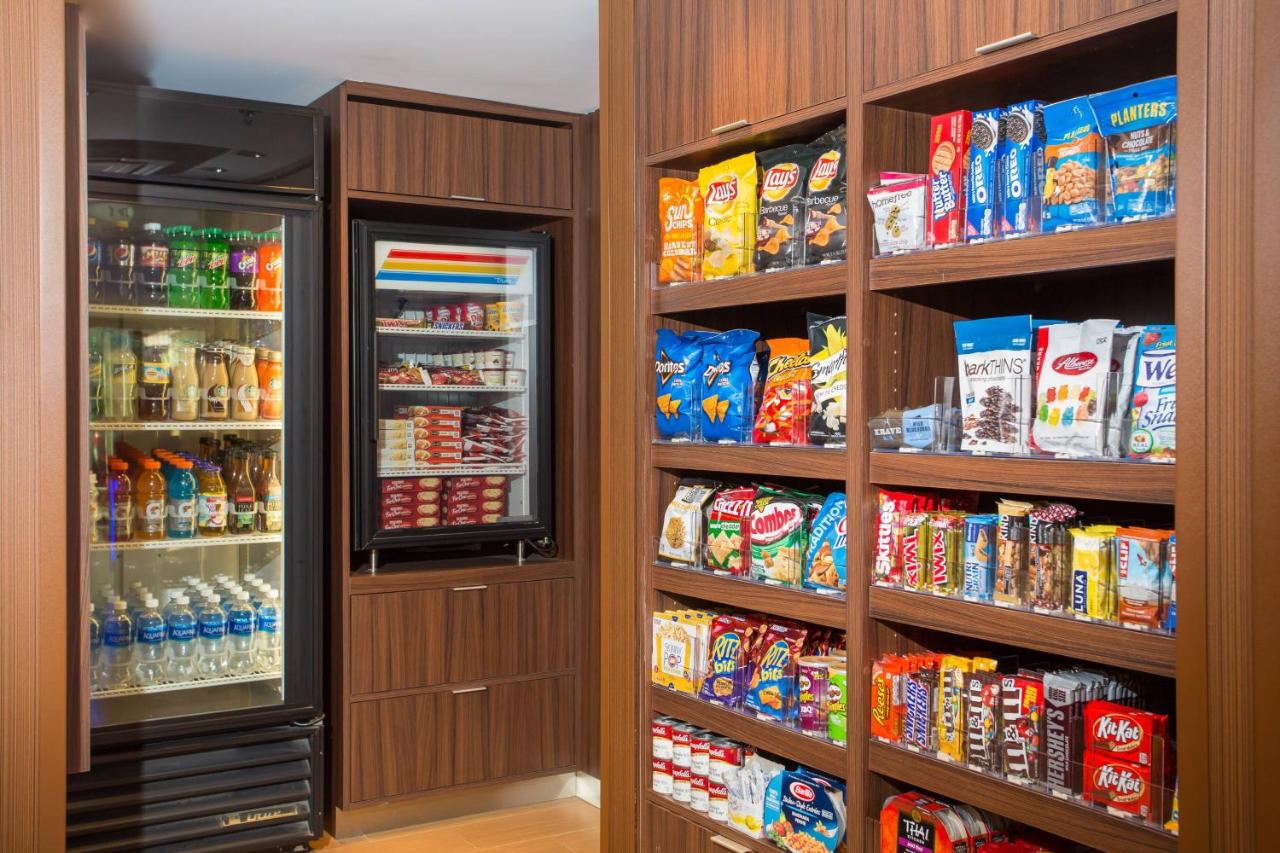 | Fairfield by Marriott Inn & Suites Raynham Middleborough/Plymouth