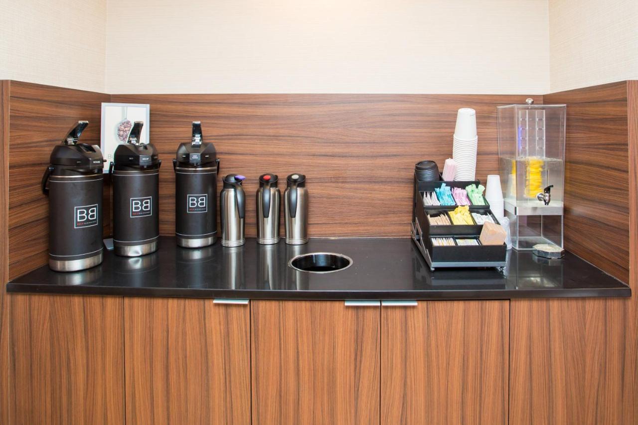| Fairfield by Marriott Inn & Suites Raynham Middleborough/Plymouth