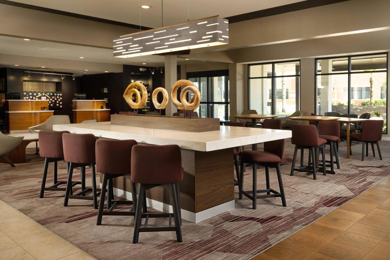 | Courtyard by Marriott Phoenix Mesa