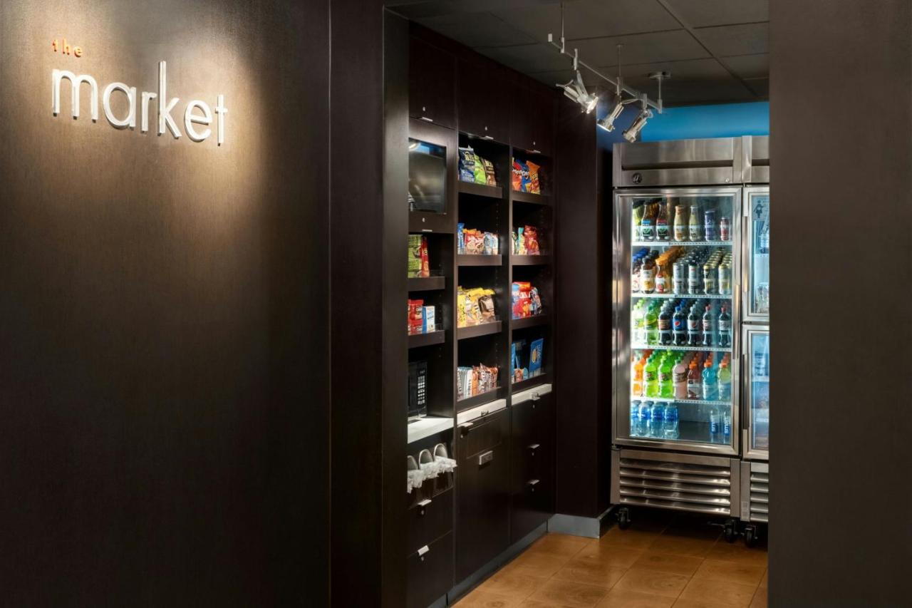 | Courtyard by Marriott Portland Beaverton
