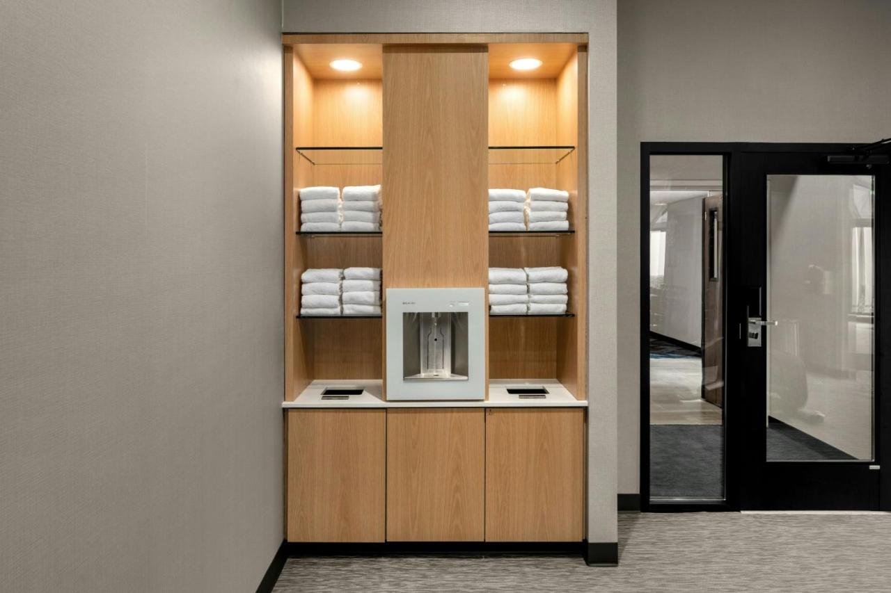 | Courtyard by Marriott Portland Beaverton