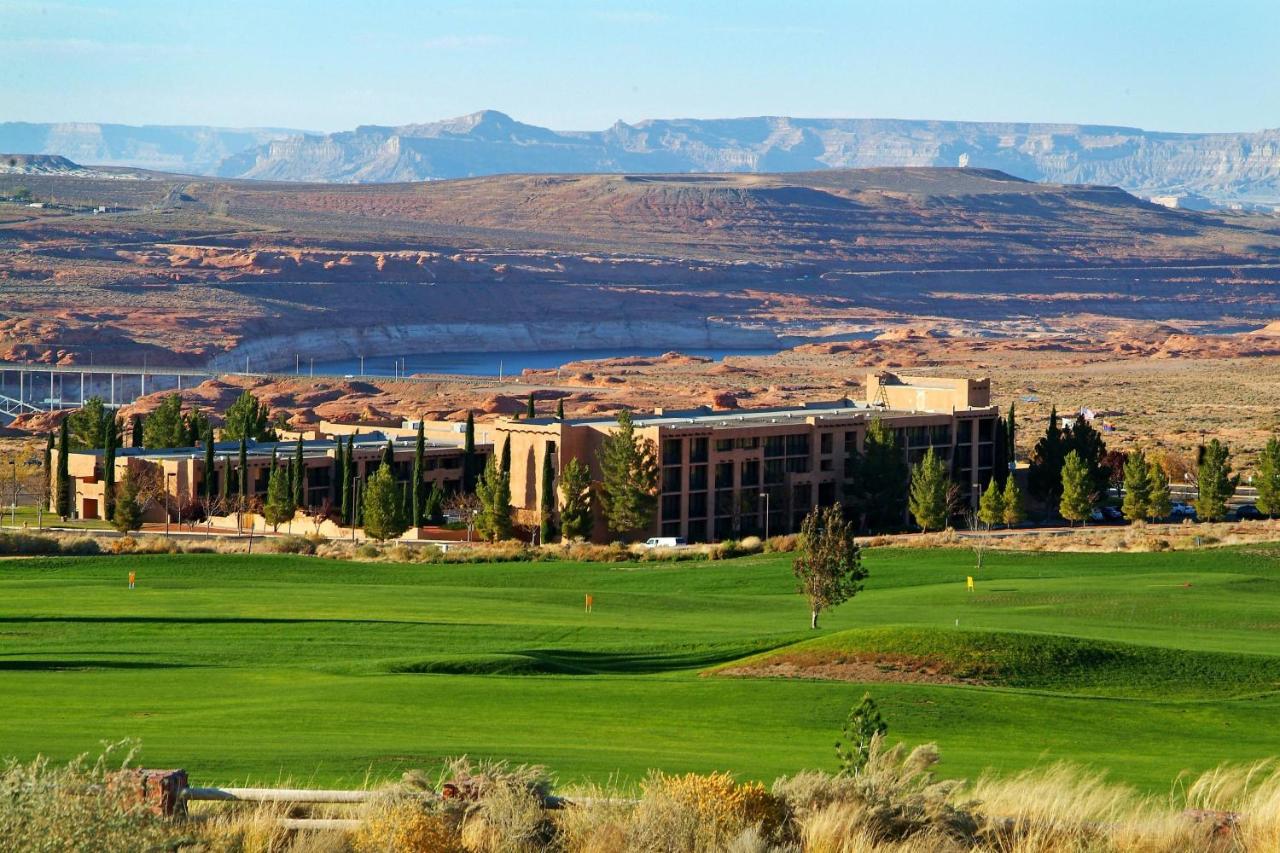 | Courtyard Page at Lake Powell
