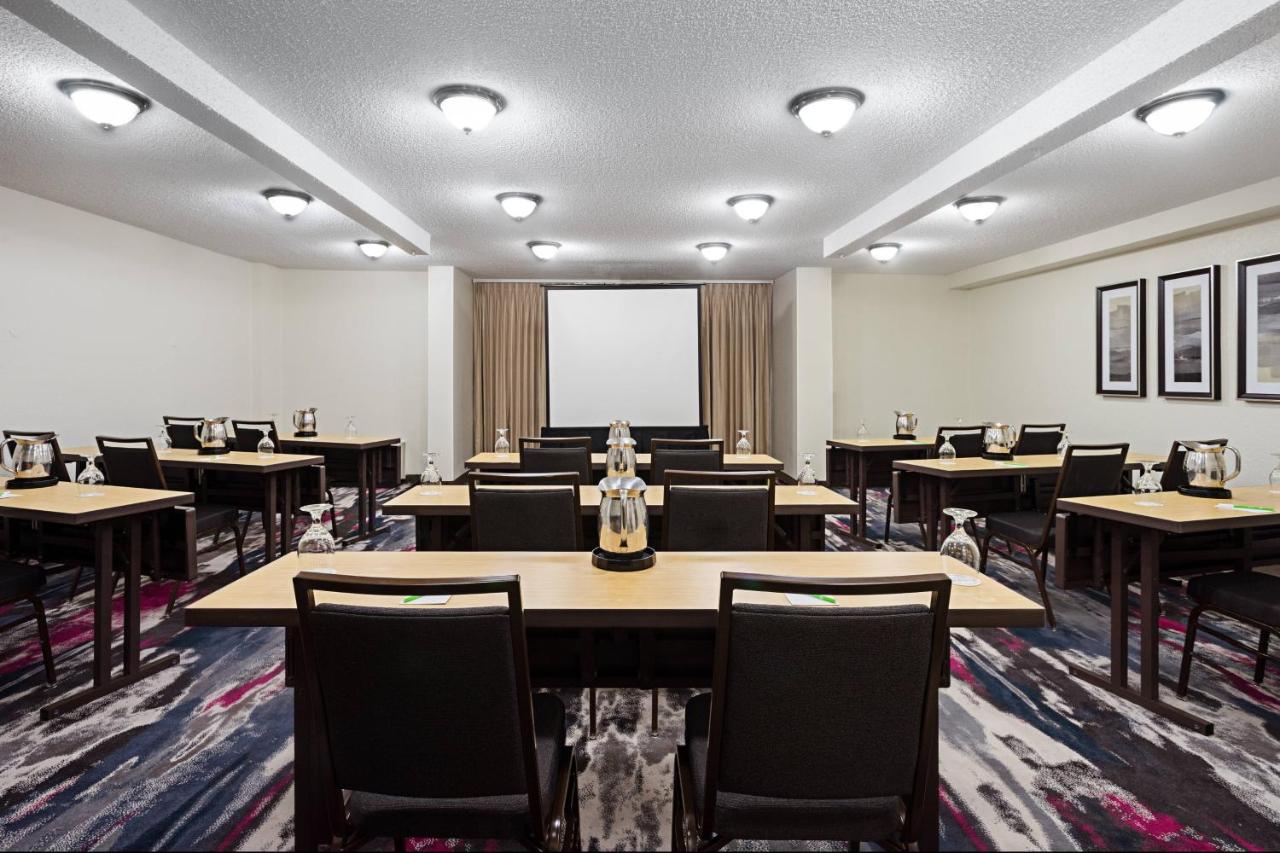  | Courtyard Miami Downtown Brickell Area