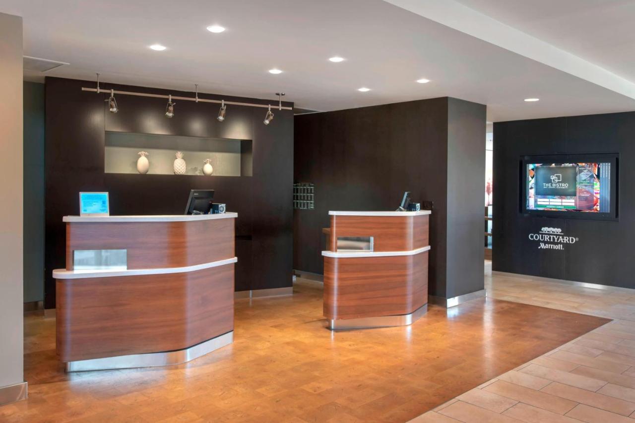 | Courtyard by Marriott Mt. Laurel