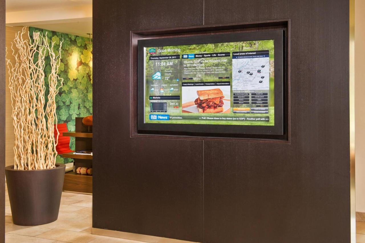 | Courtyard by Marriott Mt. Laurel