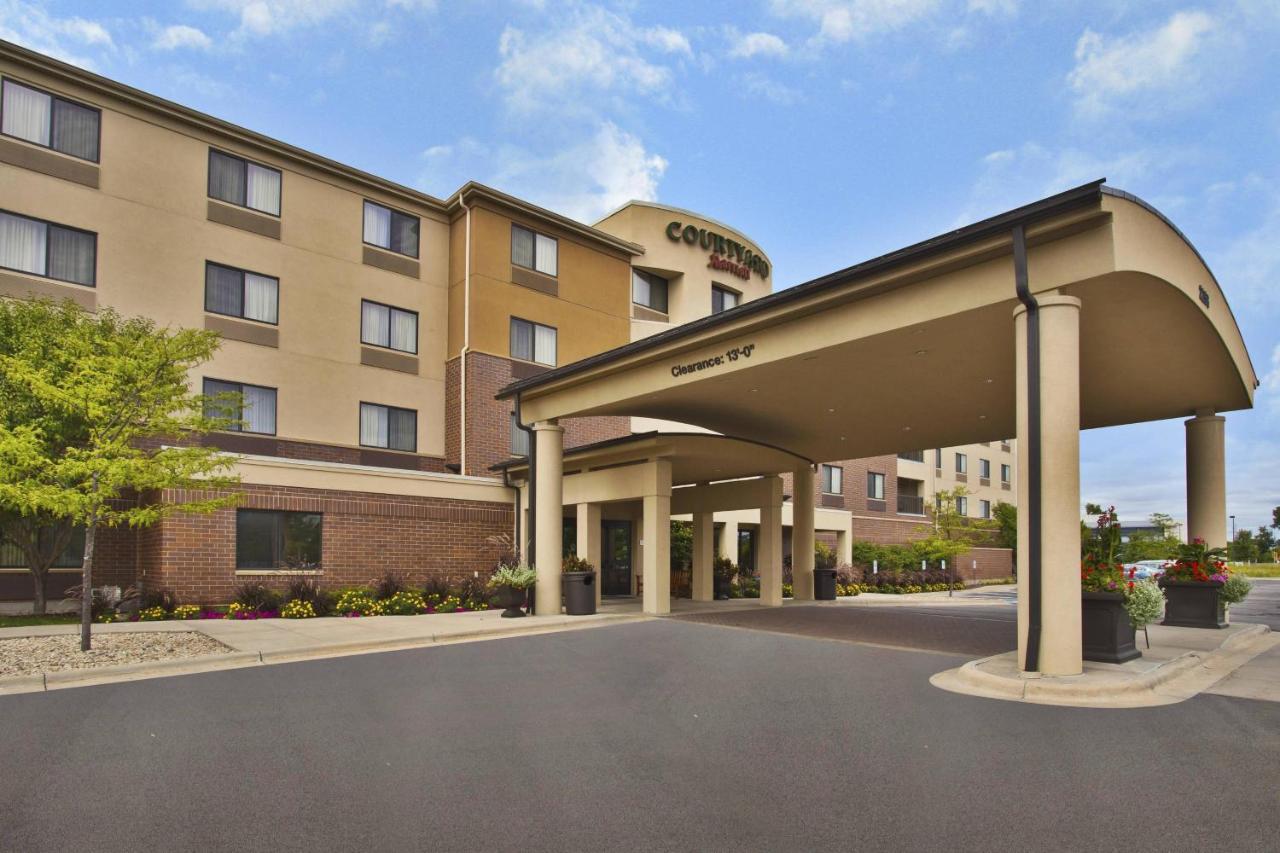 | Courtyard by Marriott Madison West Middleton