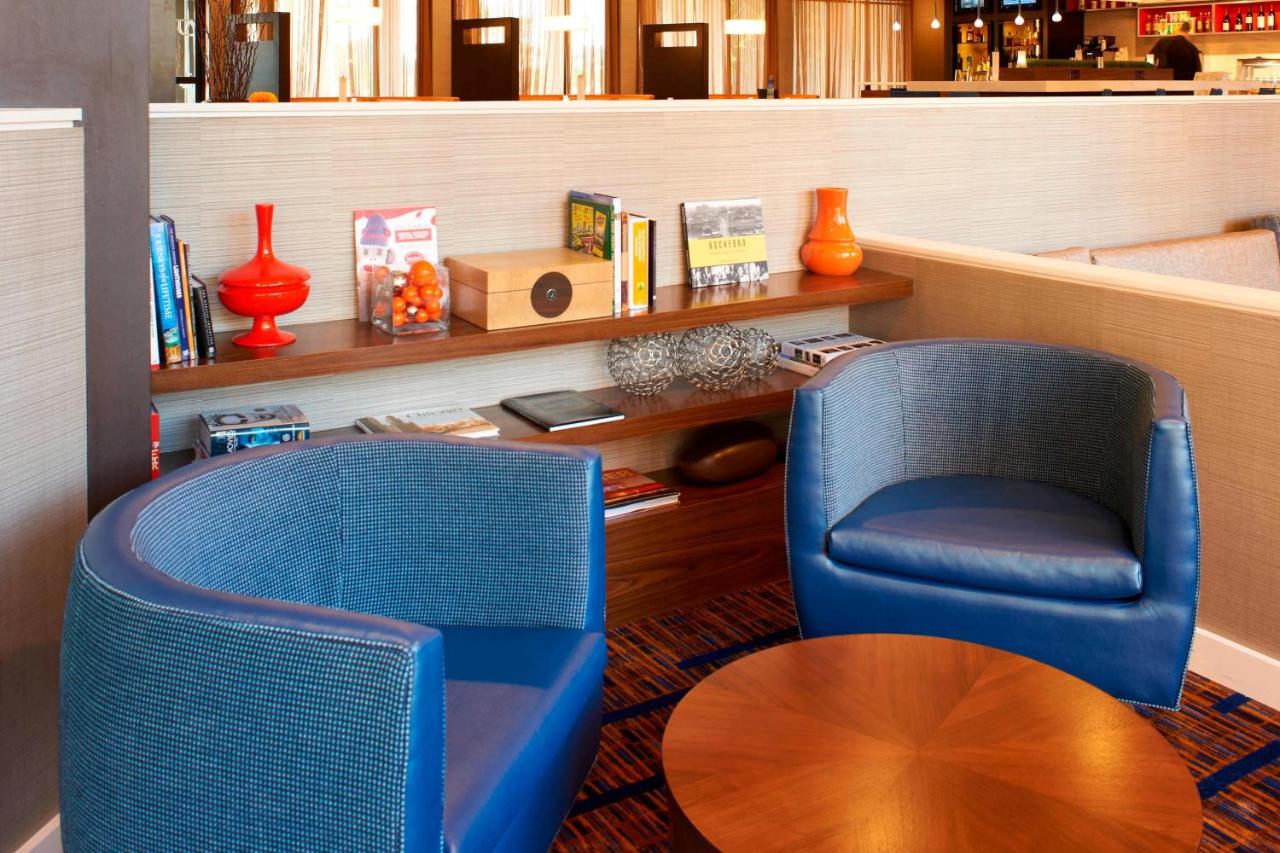 | Courtyard by Marriott Rockford