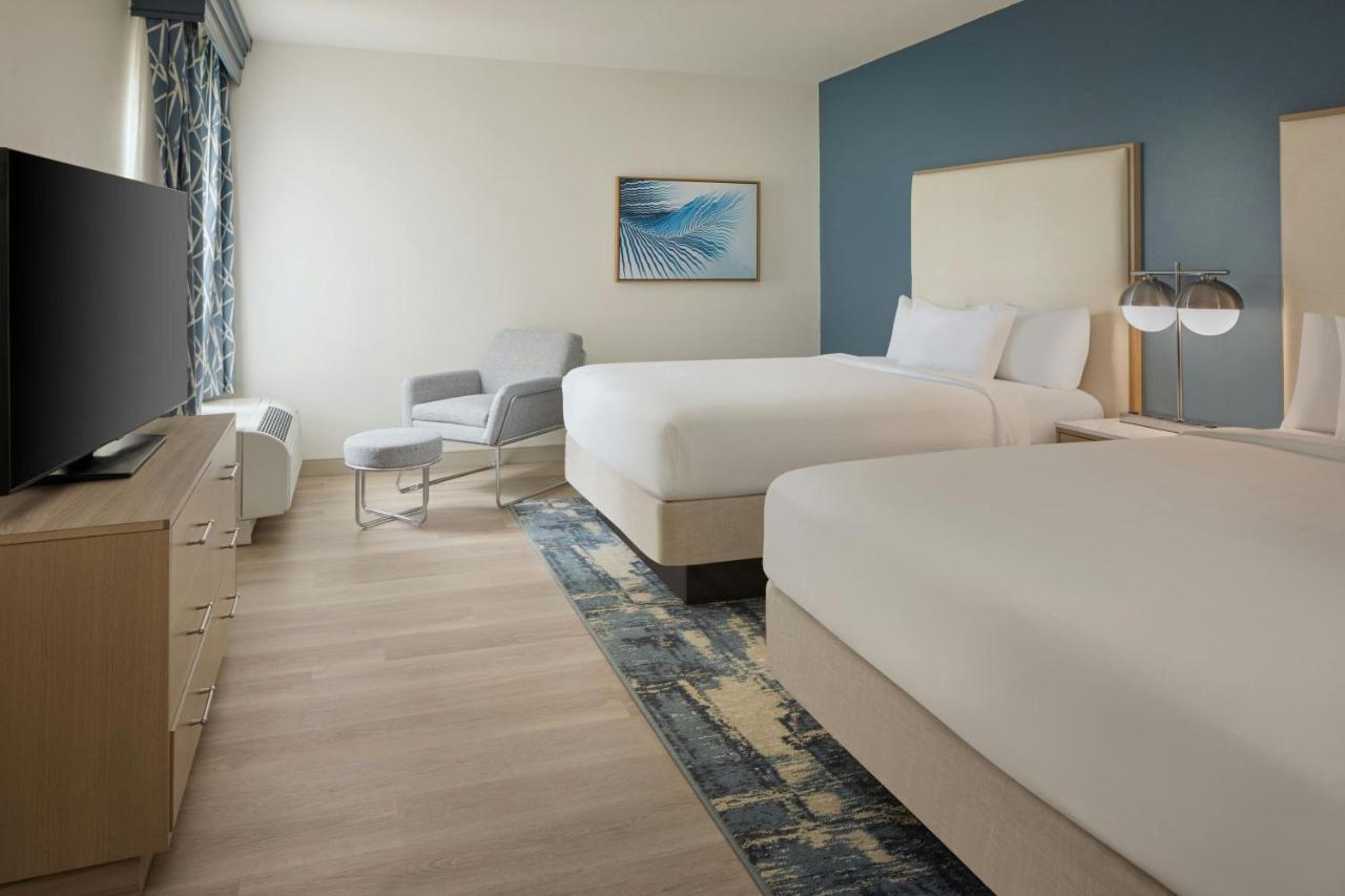 Queen Suite with Sofa Bed at Courtyard by Marriott Sandestin at Grand Boulevard