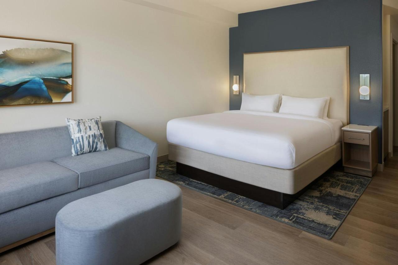 Guest room, 1 King, Sofa bed, Balcony at Courtyard by Marriott Sandestin at Grand Boulevard