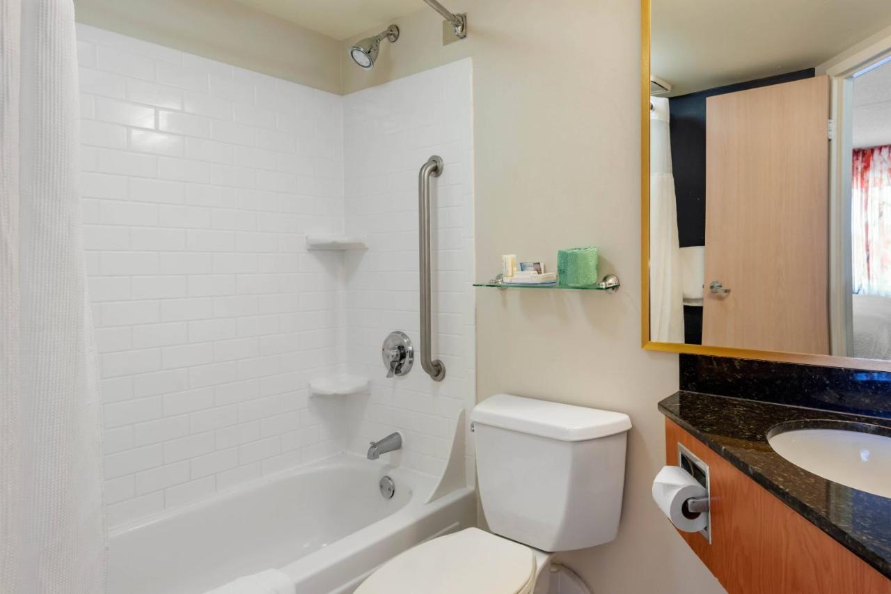 | Fairfield Inn Portland Maine Mall