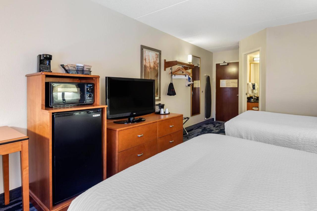 | Fairfield Inn Portland Maine Mall
