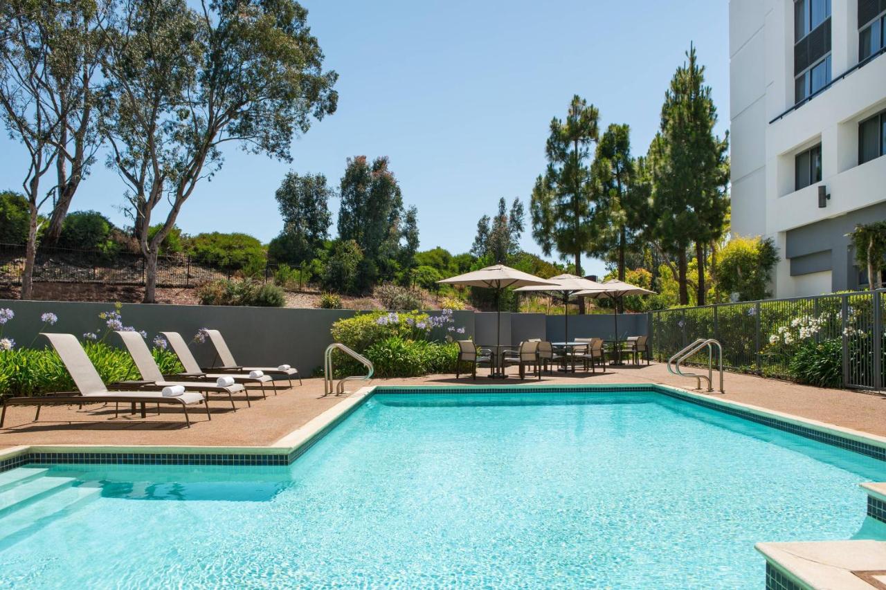 | Courtyard Richmond Berkeley