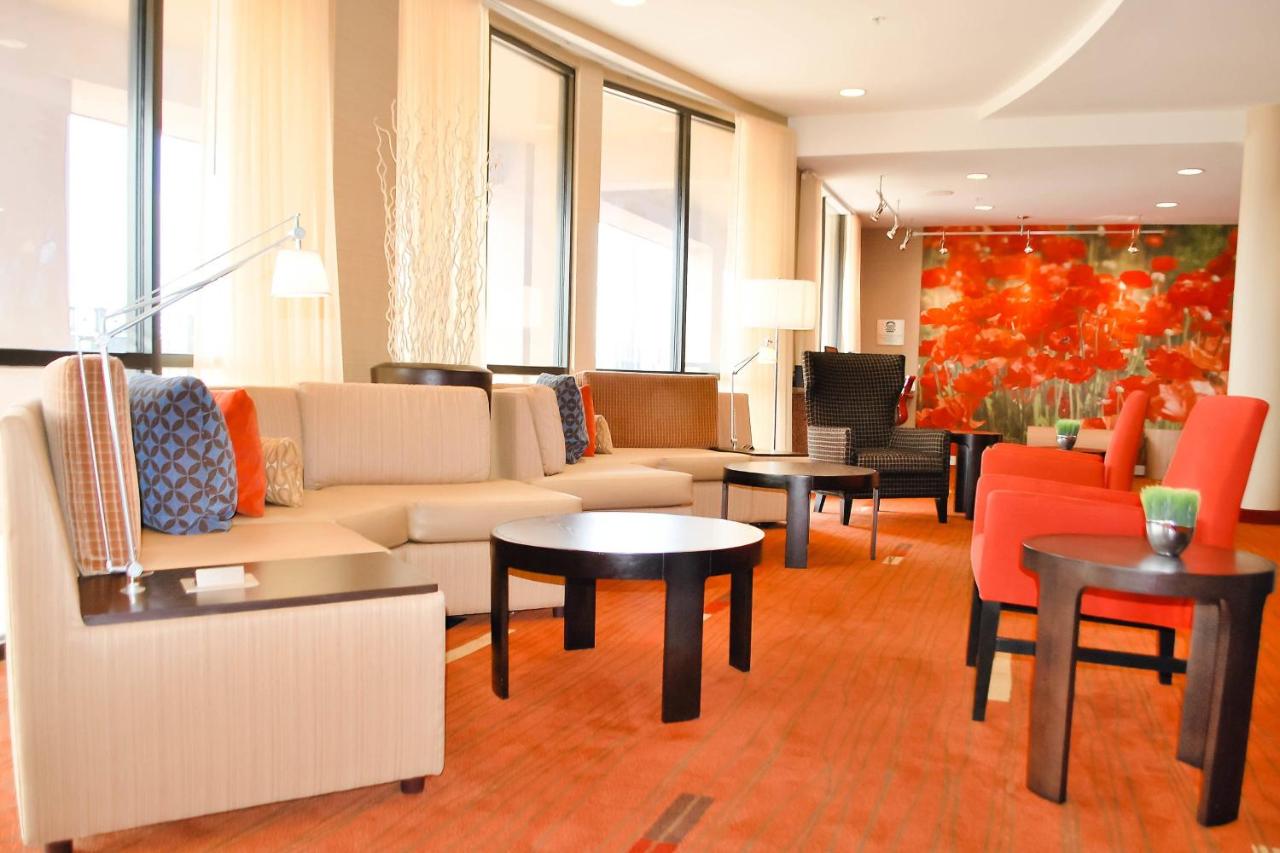 | Courtyard Salina