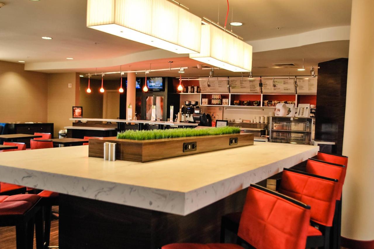  | Courtyard Salina