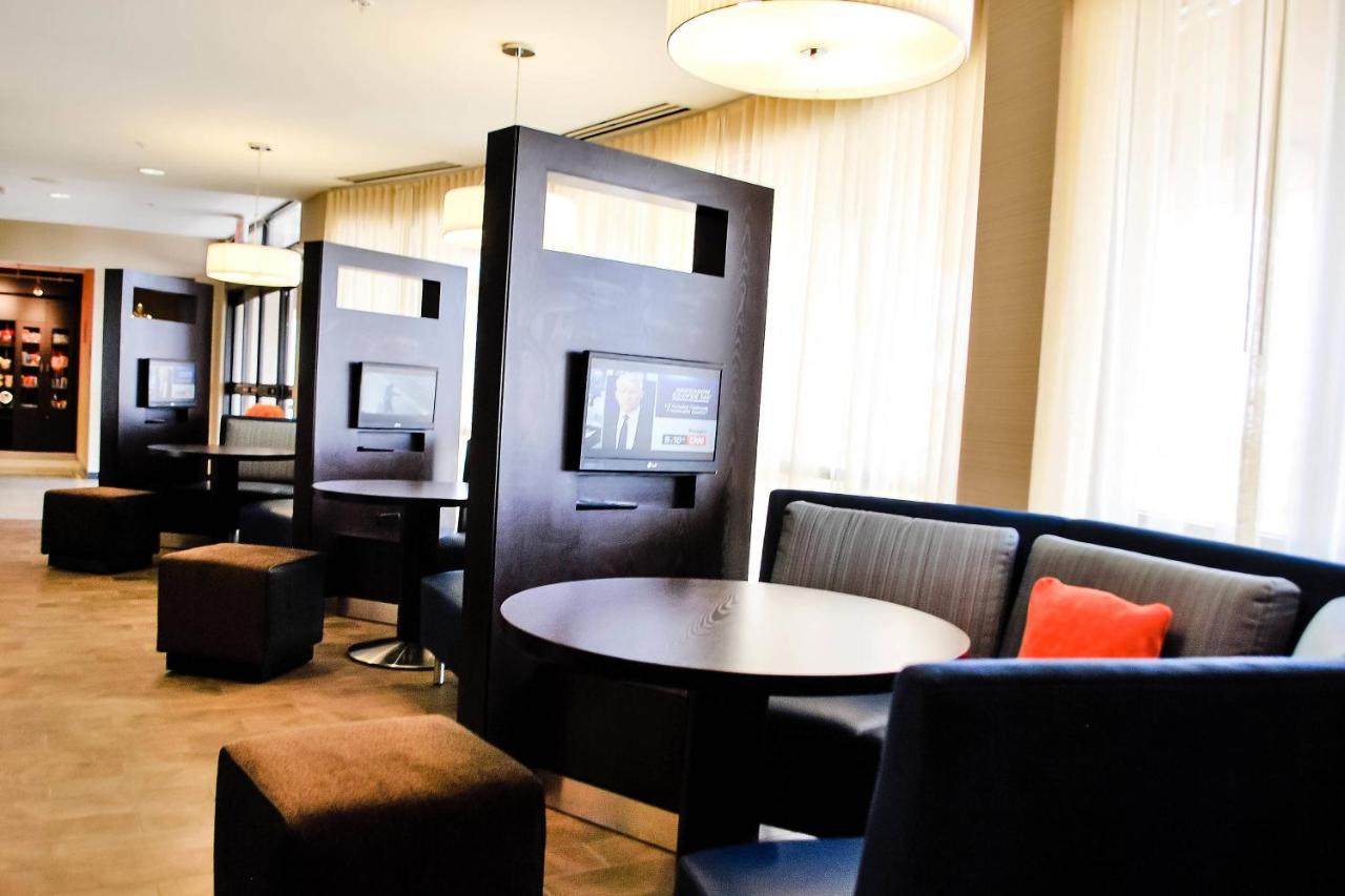 | Courtyard Salina