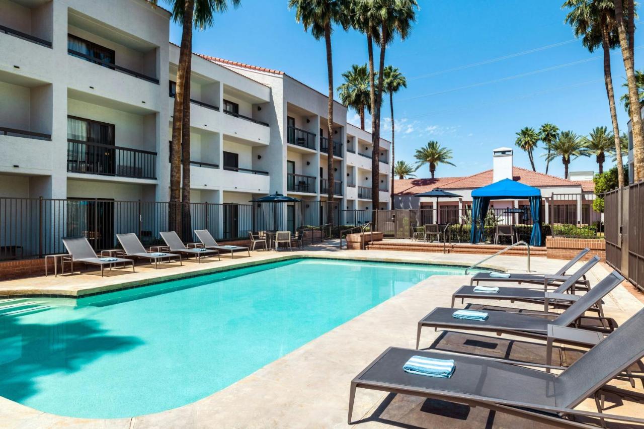 | Courtyard by Marriott Phoenix North