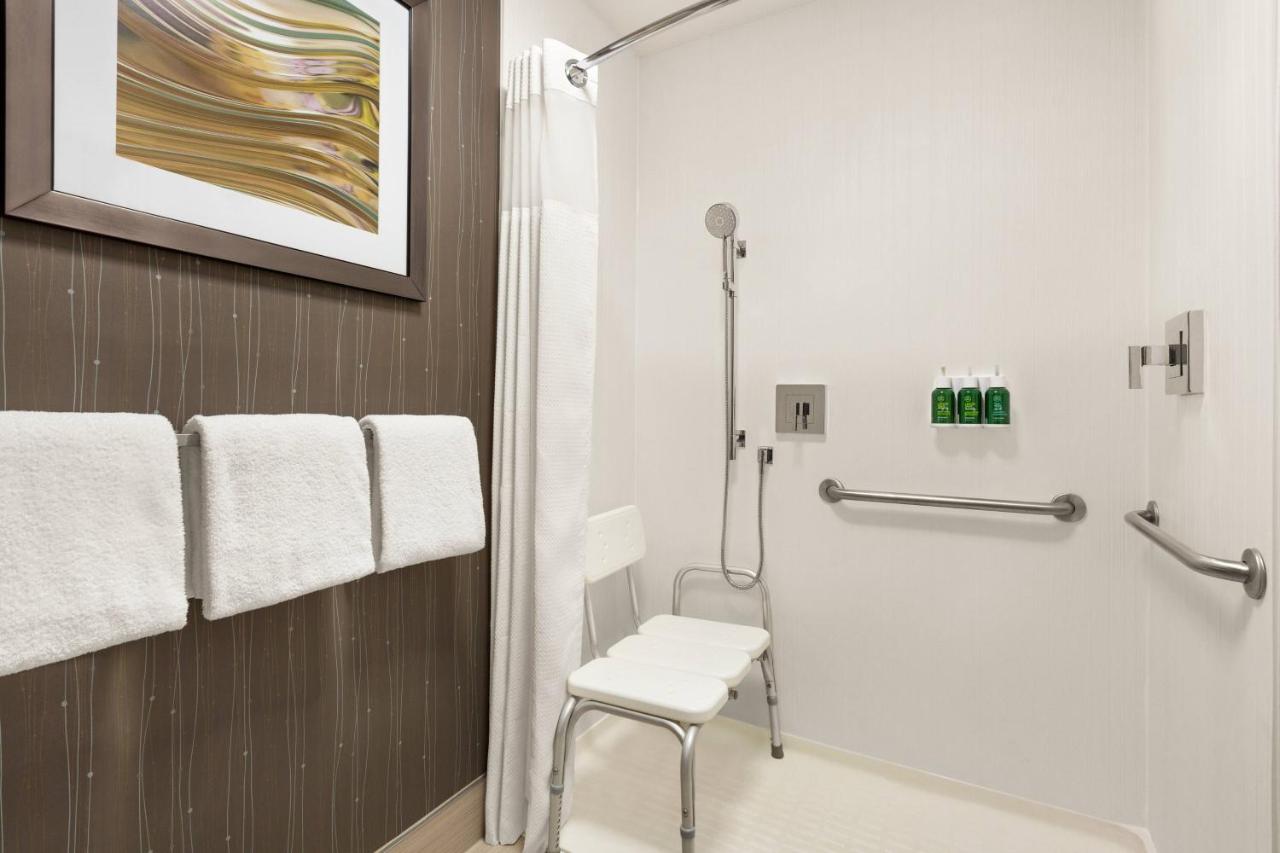 | Courtyard by Marriott Palmdale