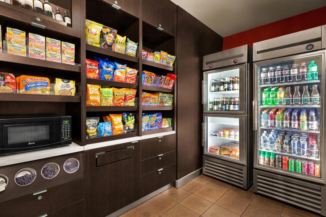 | Courtyard by Marriott Palmdale