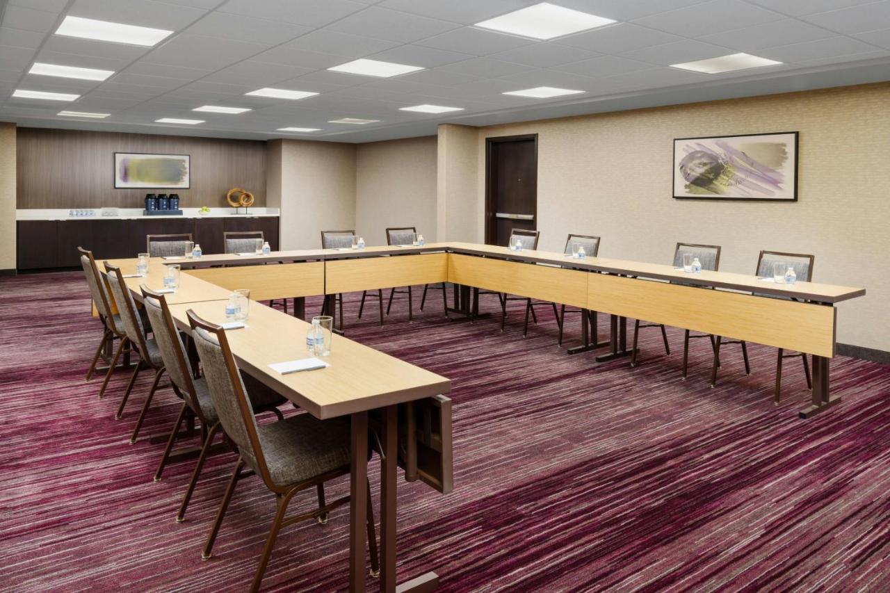 | Courtyard by Marriott Palmdale