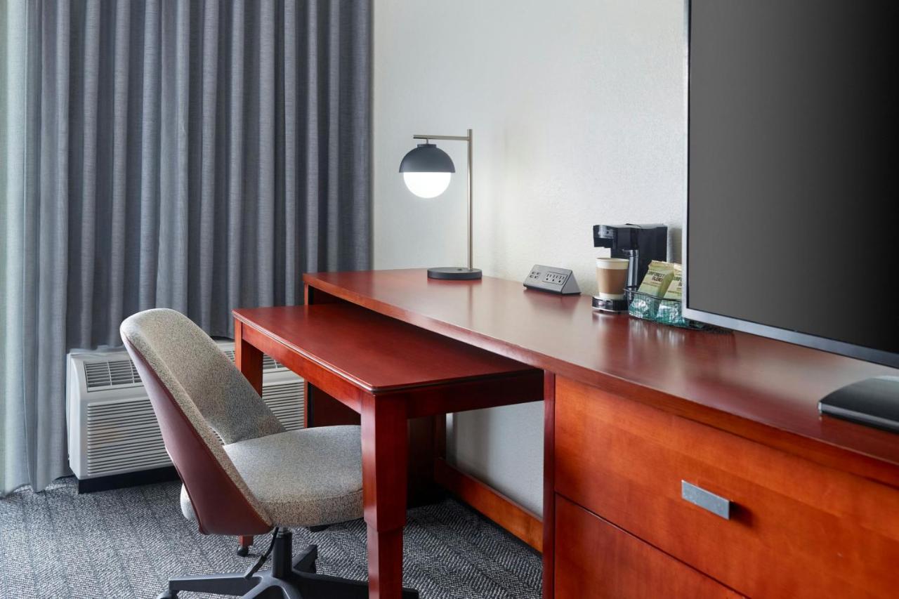  | Courtyard by Marriott Fort Lauderdale Plantation
