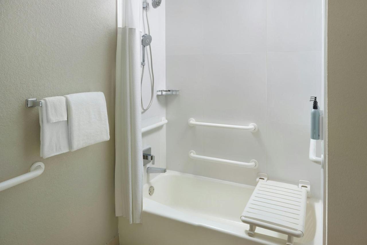  | Courtyard by Marriott Fort Lauderdale Plantation