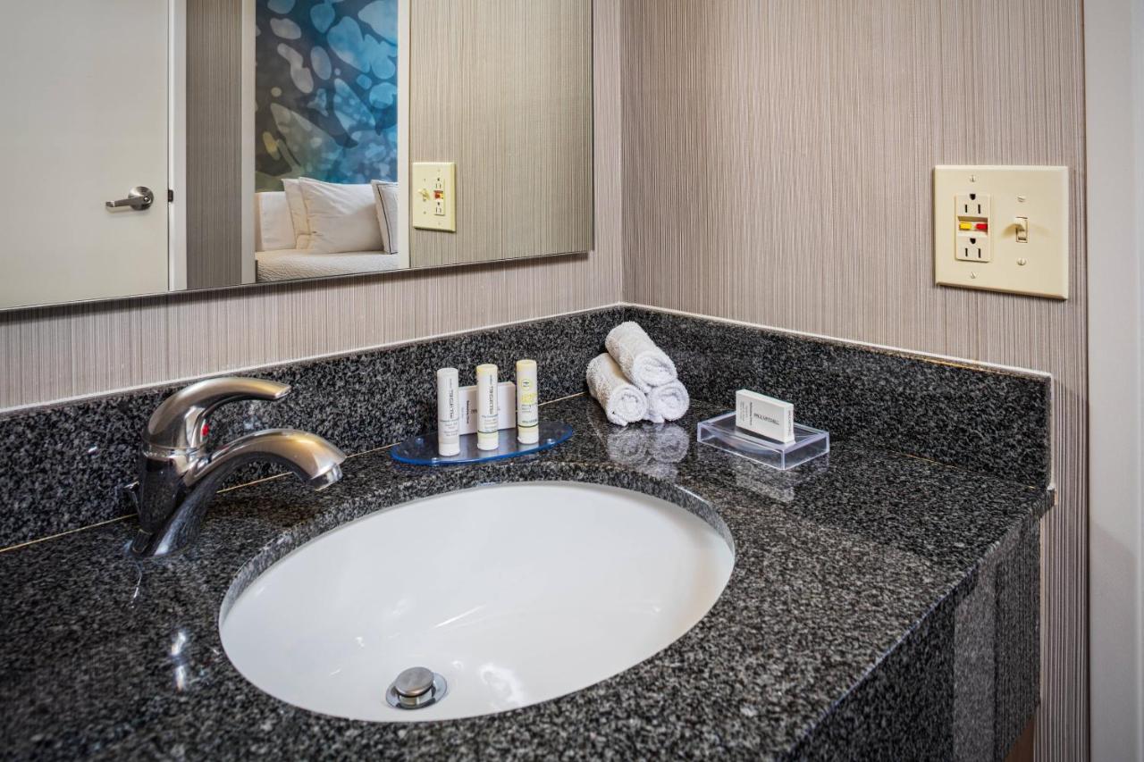 Double Room with Two Double Beds at Courtyard by Marriott Riverside UCR/Moreno Valley Area