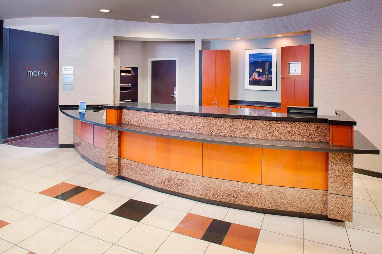  | Courtyard Roanoke Airport
