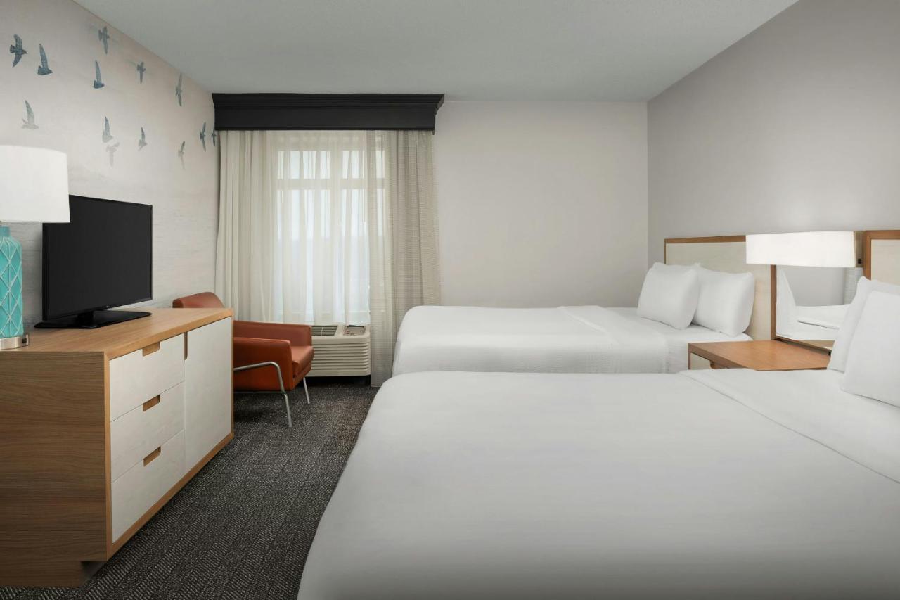 | Courtyard by Marriott Virginia Beach Oceanfront/North 37th Street