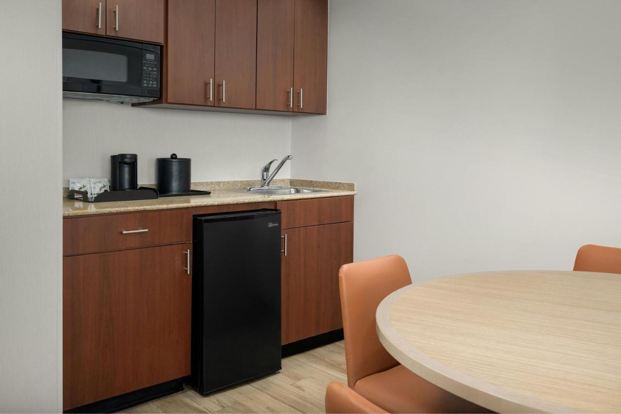 | Courtyard by Marriott Virginia Beach Oceanfront/North 37th Street