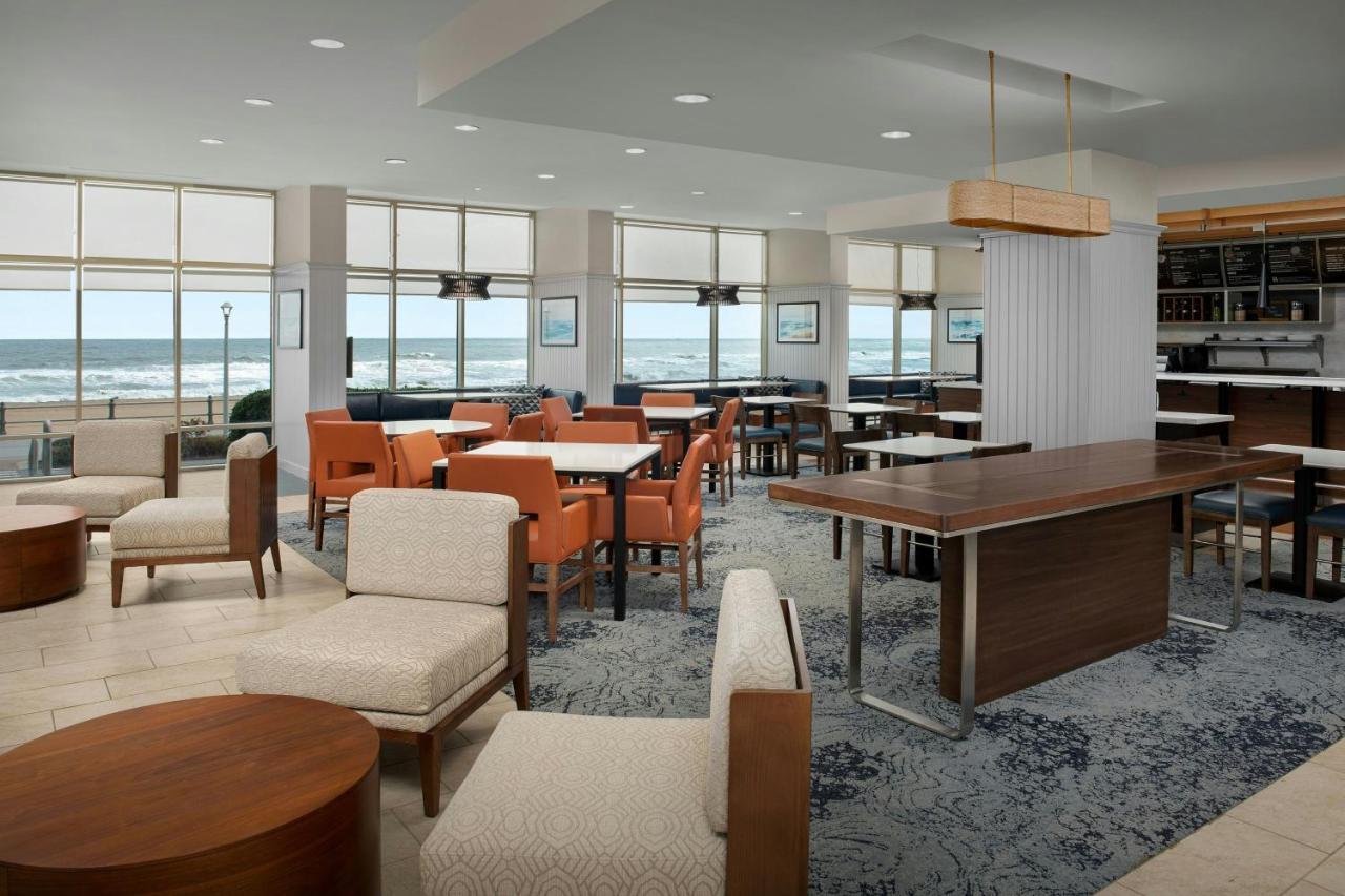 | Courtyard by Marriott Virginia Beach Oceanfront/North 37th Street