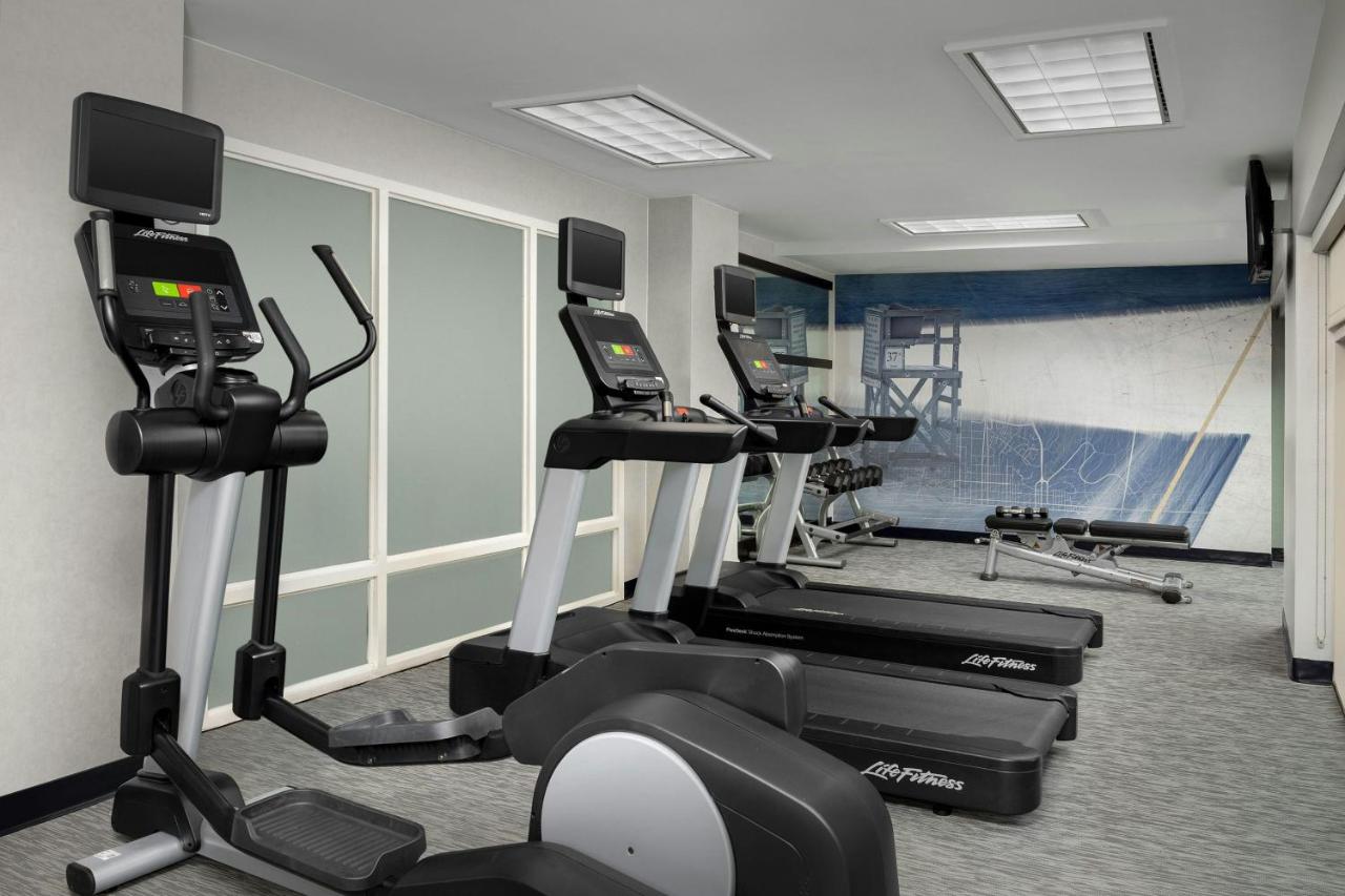 | Courtyard by Marriott Virginia Beach Oceanfront/North 37th Street