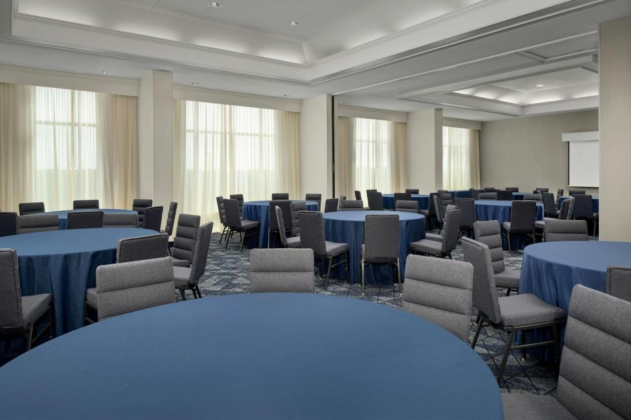 | Courtyard by Marriott Virginia Beach Oceanfront/North 37th Street