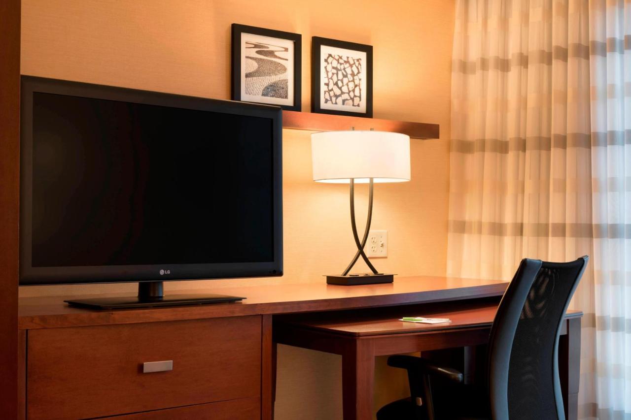 | Courtyard by Marriott Peoria