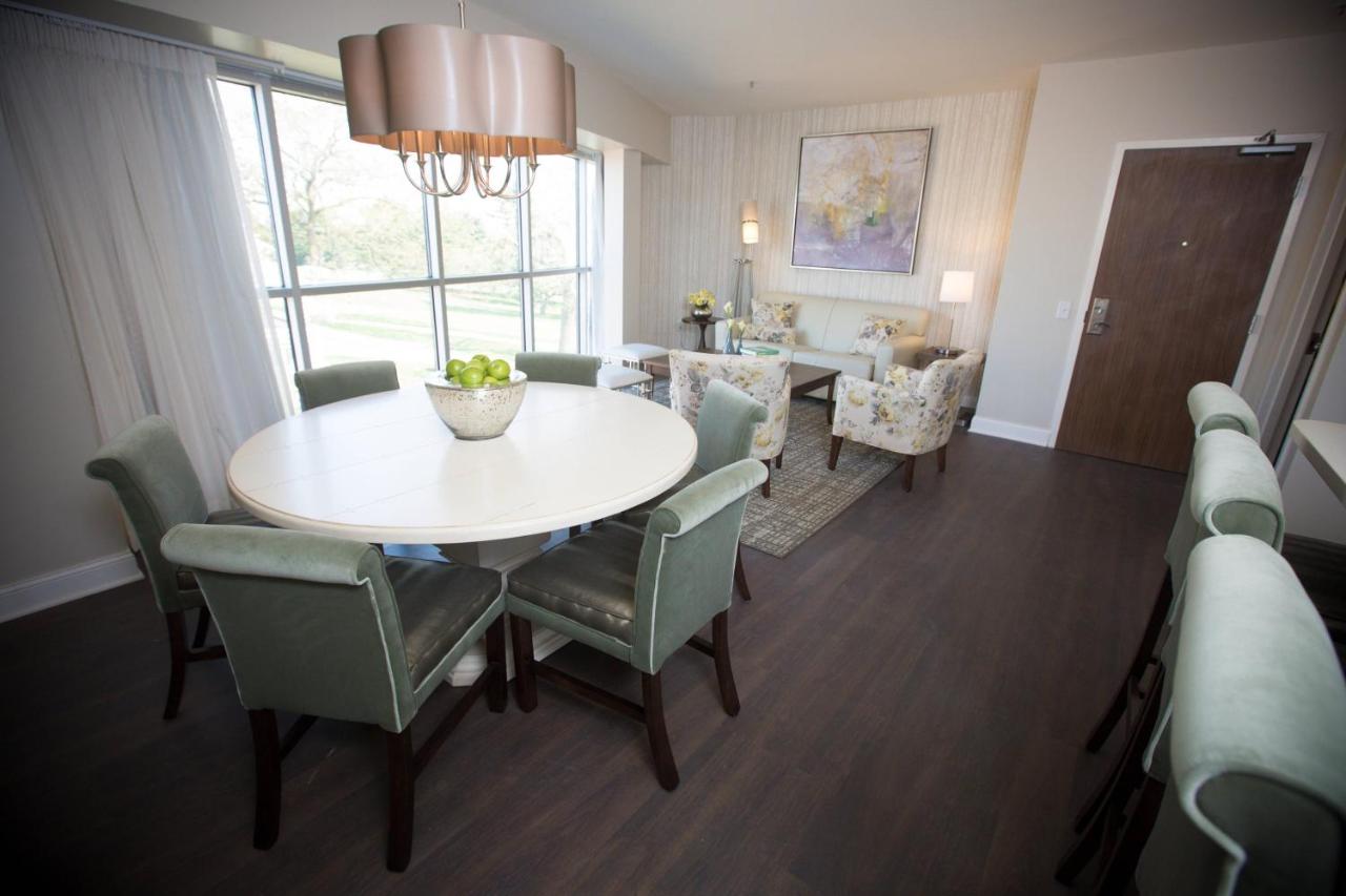| Courtyard by Marriott Philadelphia Springfield