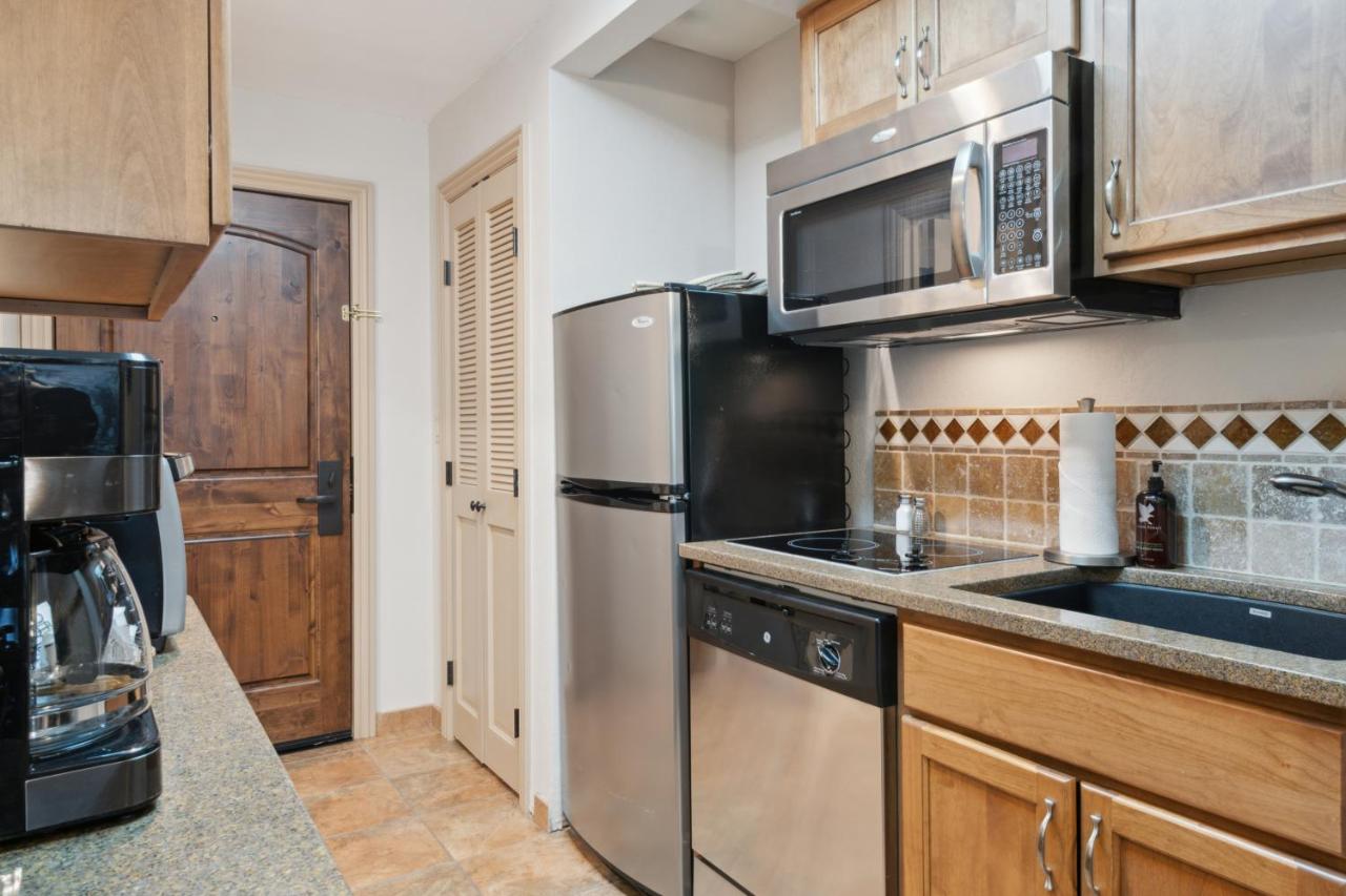Studio Apartment at Falcon Point
