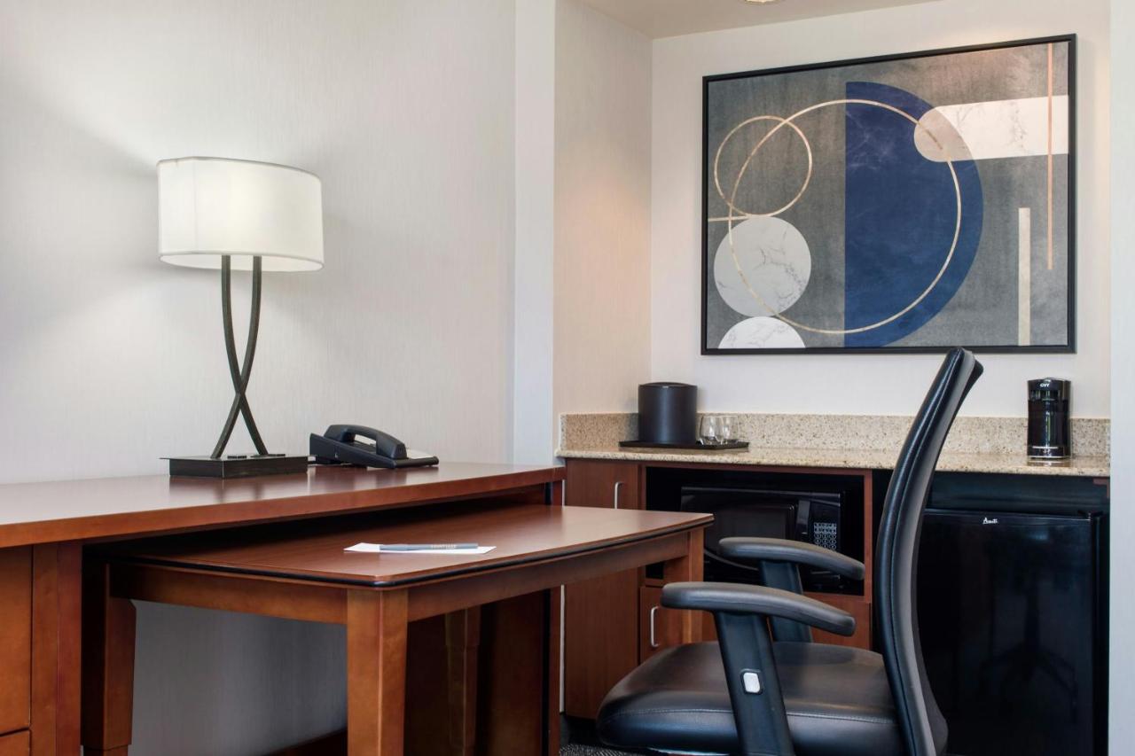  | Courtyard by Marriott Phoenix Airport