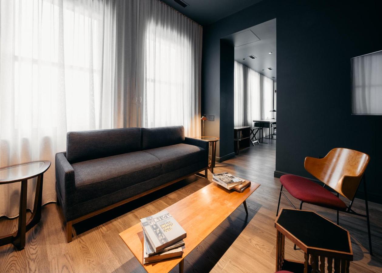 Penthouse Suite at The Robey, Chicago, a Member of Design Hotels