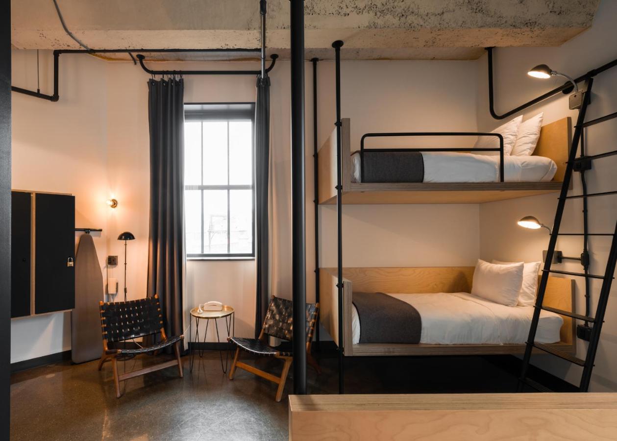 Queen + Bunk Loft at The Robey, Chicago, a Member of Design Hotels