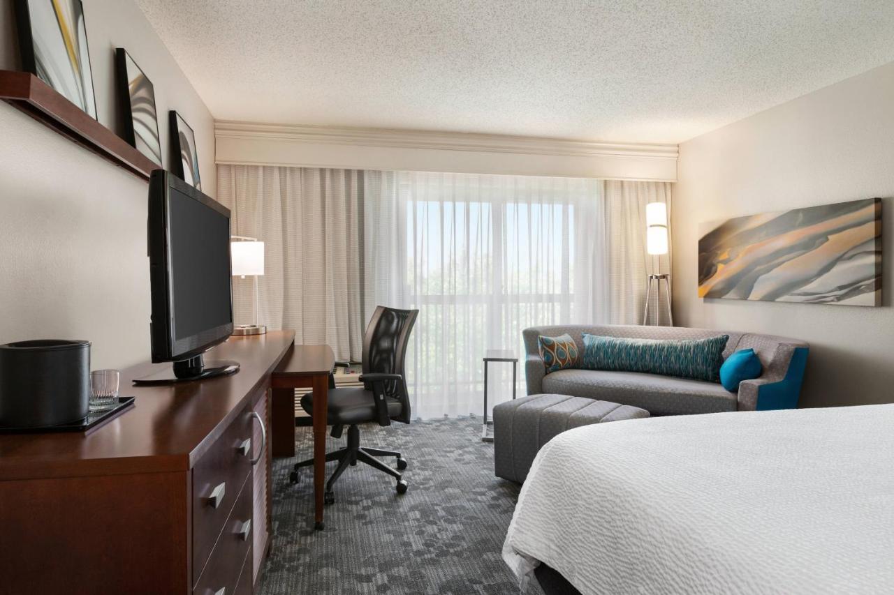 | Courtyard by Marriott Lubbock