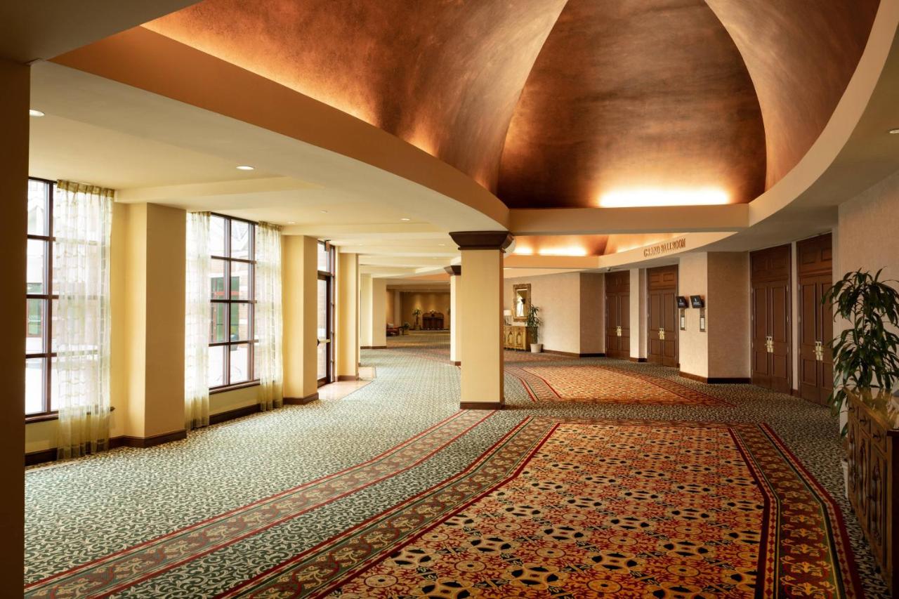| Renaissance Tulsa Hotel & Convention Center