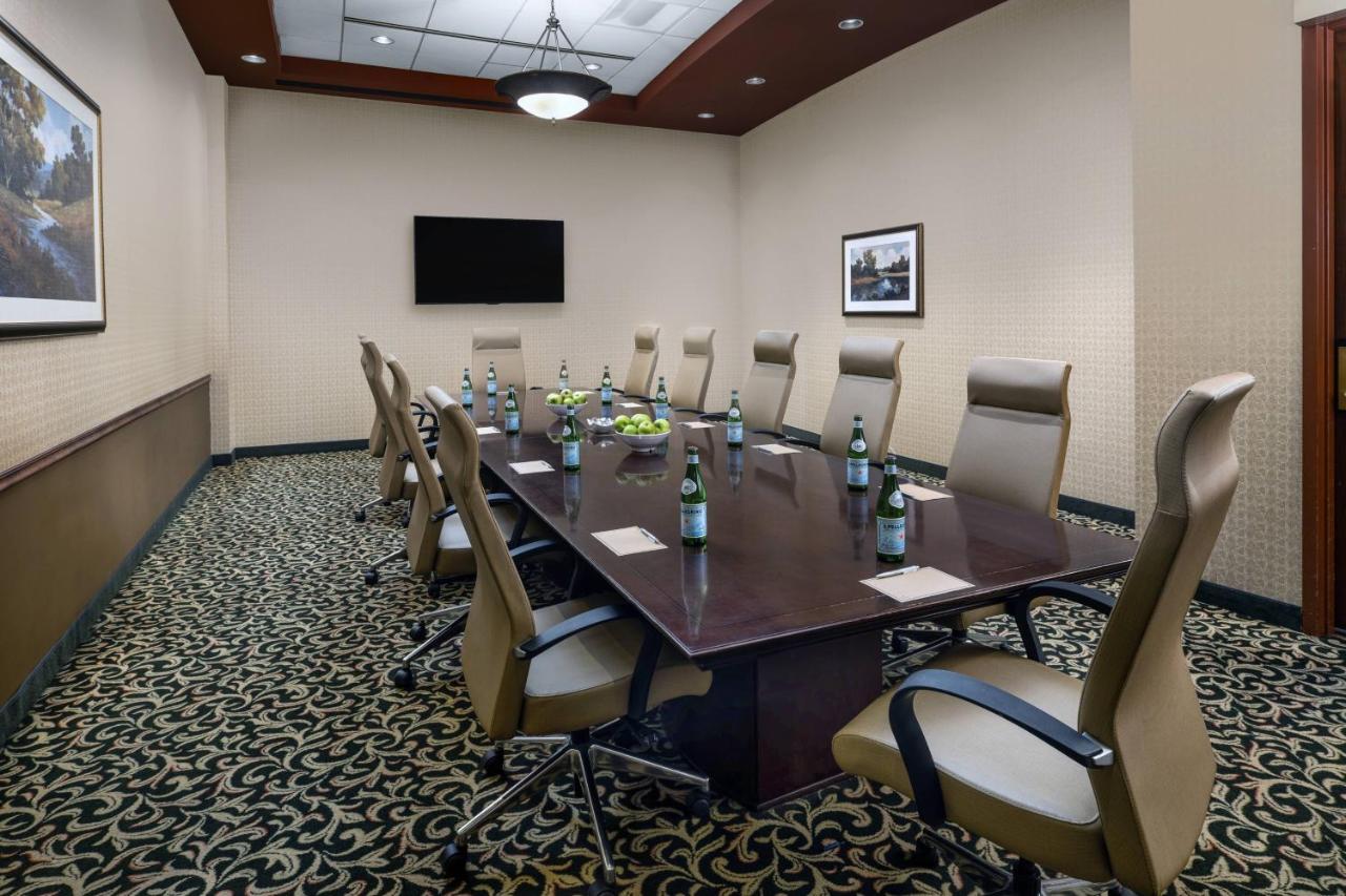 | Renaissance Tulsa Hotel & Convention Center