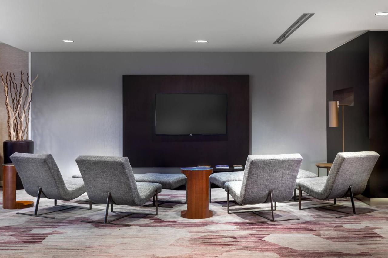 | Courtyard Marriott Denton