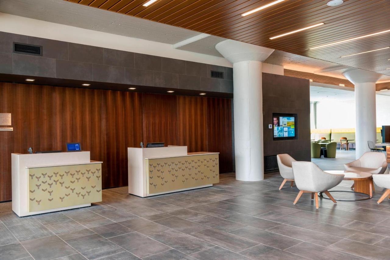 | Courtyard by Marriott Waterloo Cedar Falls