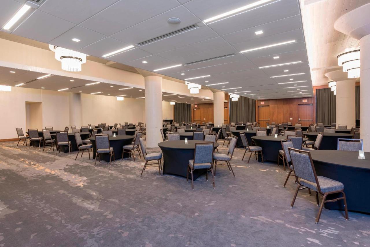 | Courtyard by Marriott Waterloo Cedar Falls