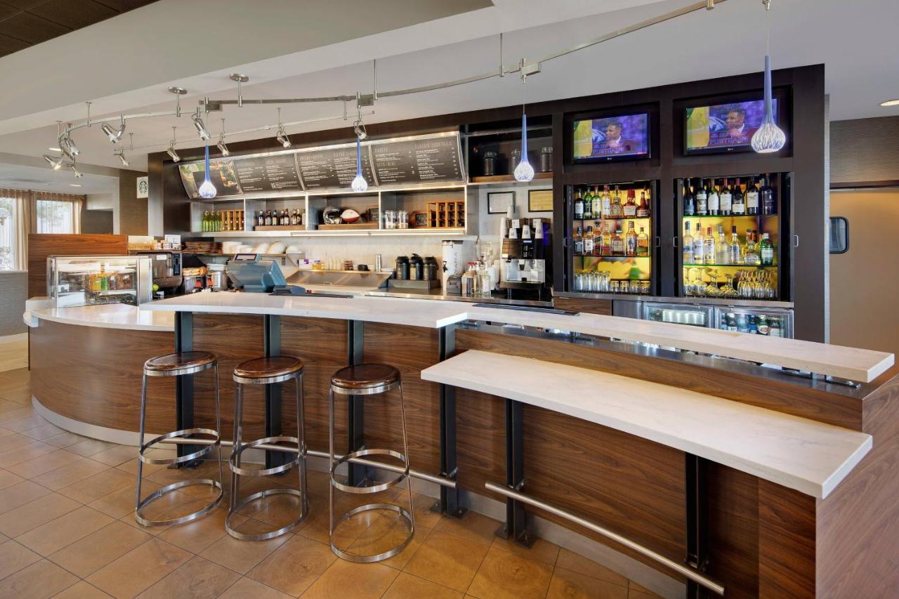 | Courtyard by Marriott Southfield