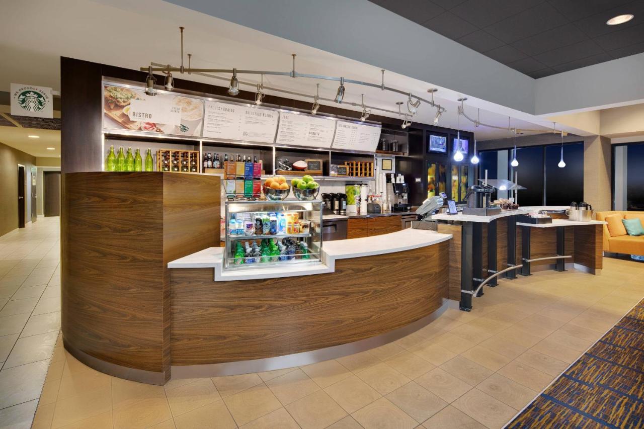 | Courtyard by Marriott Southfield