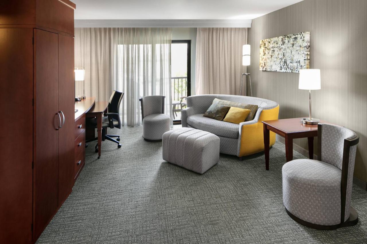 | Courtyard by Marriott Bethlehem Lehigh Valley/I-78