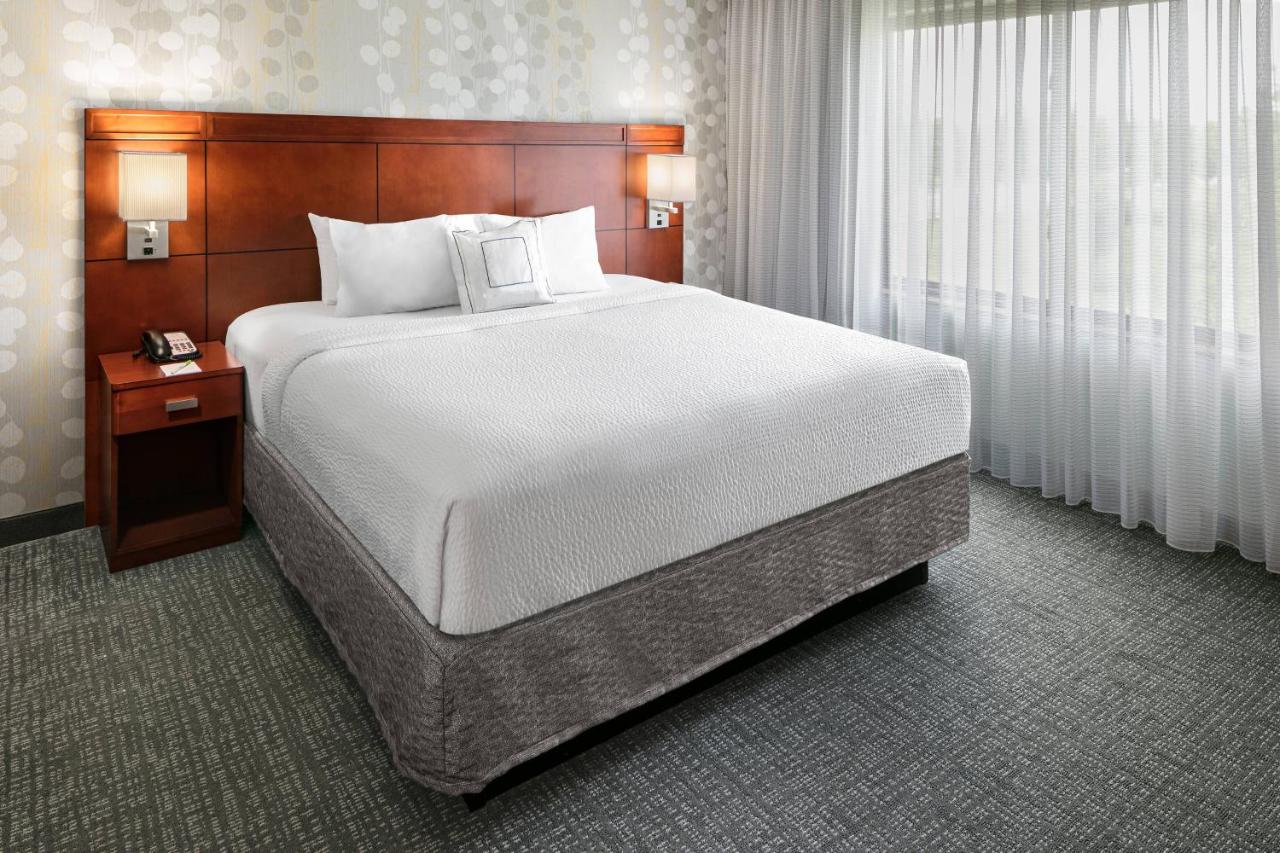 | Courtyard by Marriott Bethlehem Lehigh Valley/I-78