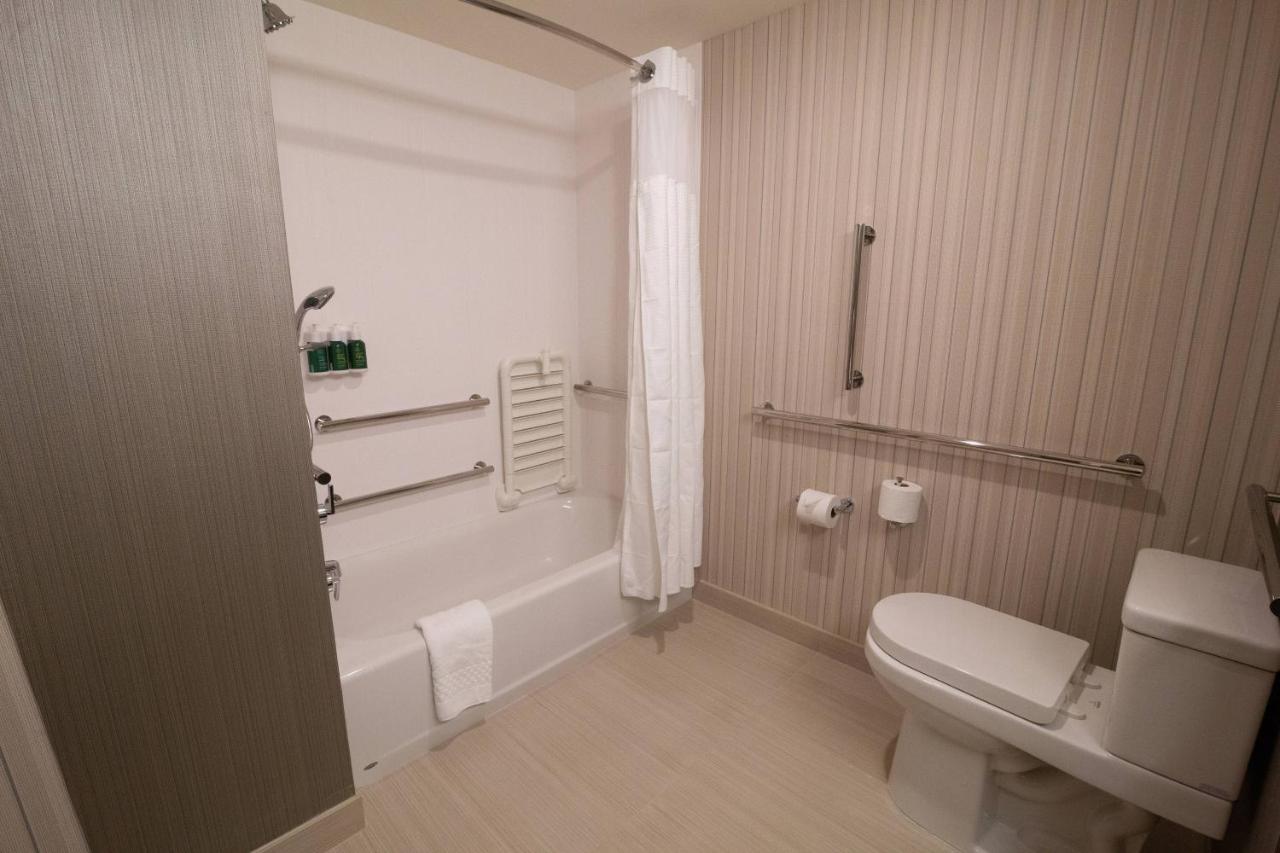Suite, 2 Queen at Courtyard by Marriott Cartersville